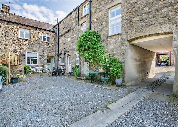 2 Bed In Carnforth Oc-95452 *