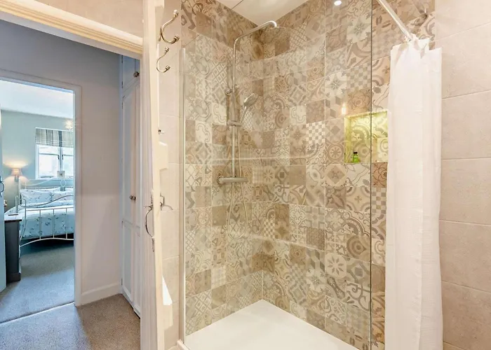 2 Bed In Carnforth Oc-95452 *